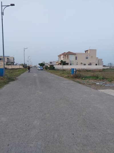 1 KANAL PLOT NO X-966 ON THE BACK OF MAIN 150-FEET ROAD LOCATED IN THE X BLOCK OF DHA PHASE 7 LAHORE.