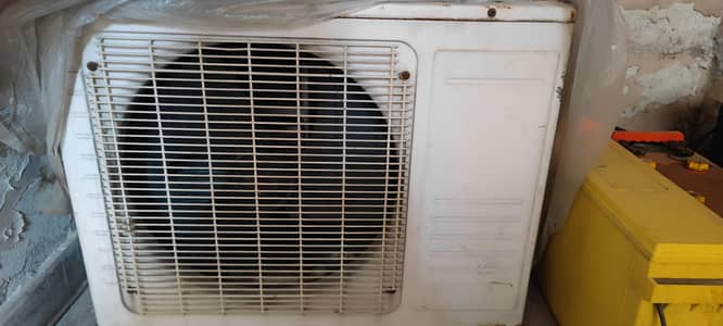 Ac Available in working, 7/10 body and 9/10 machenical condition. .