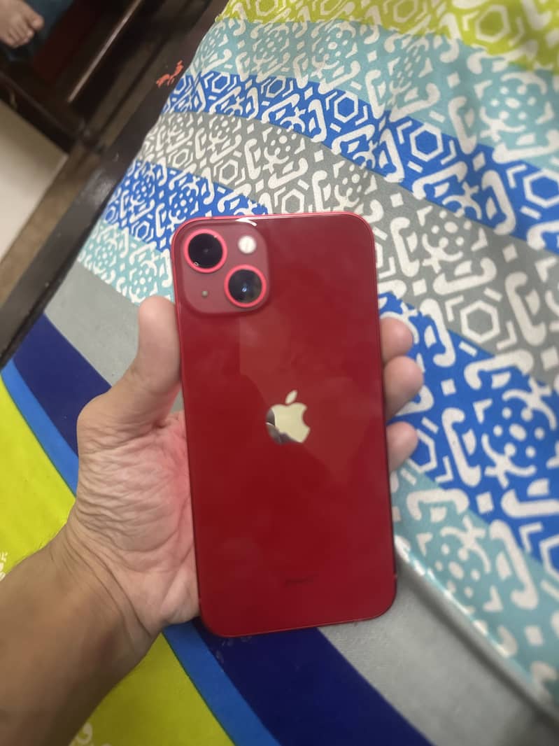 Apple iPhone 13 4