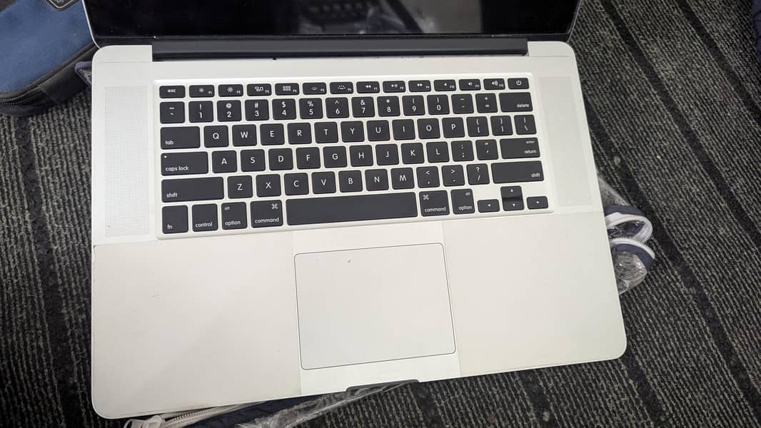MacBook pro 2017 9