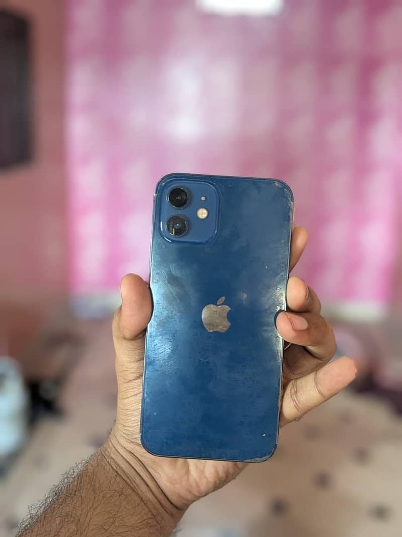 iPhone 12 3