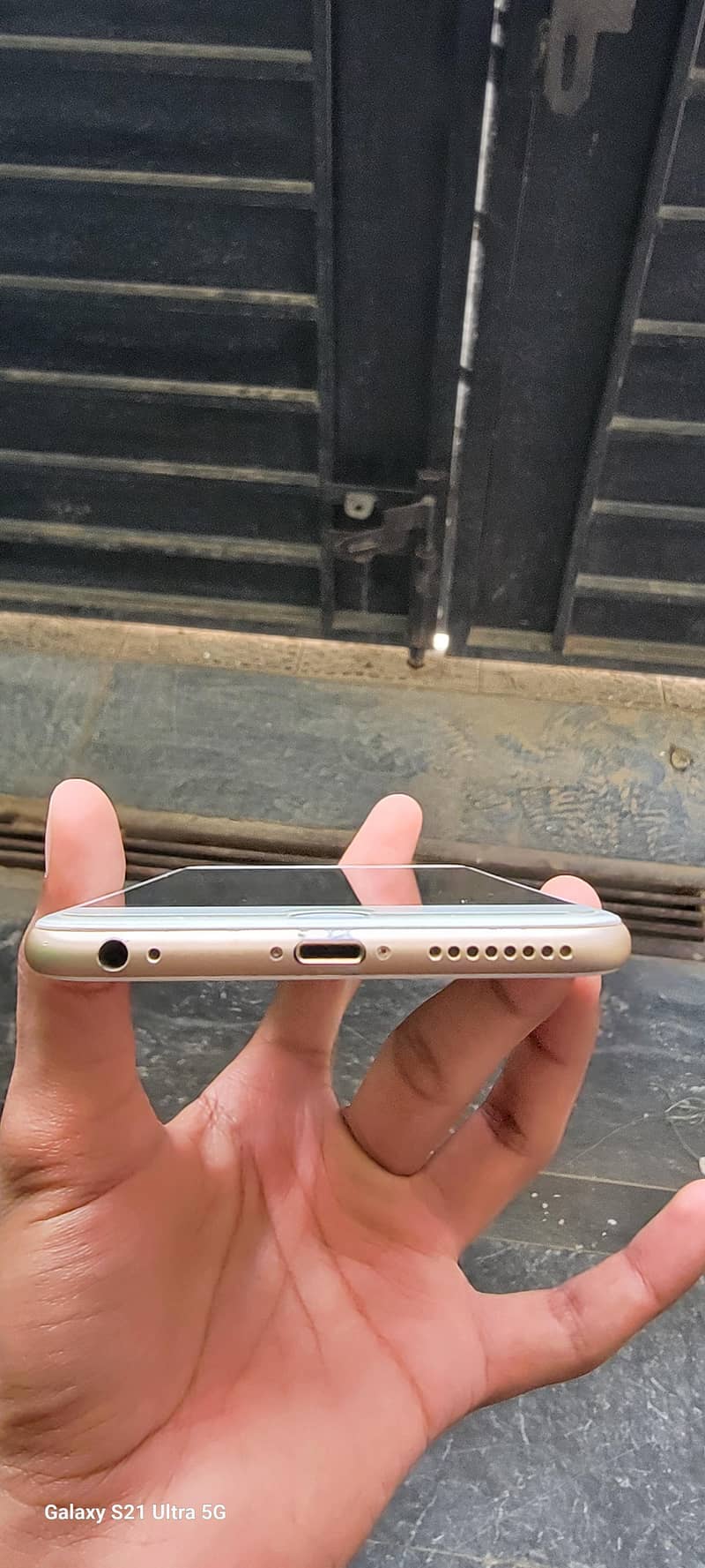 Apple iPhone 6S Plus 5