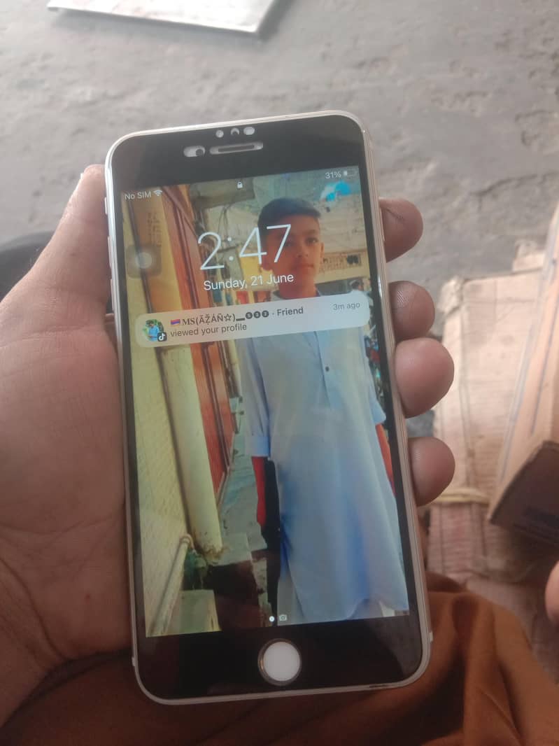 Apple iPhone 6S Plus 4