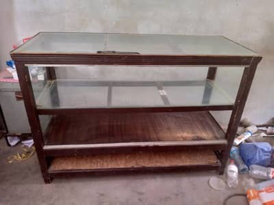 Shop counter available for sales in good condition