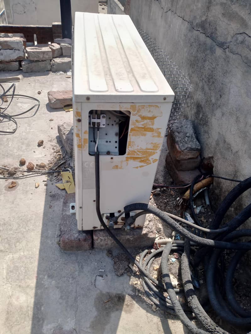 Orient split AC 4