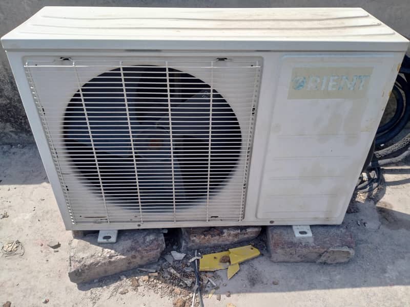 Orient split AC 5