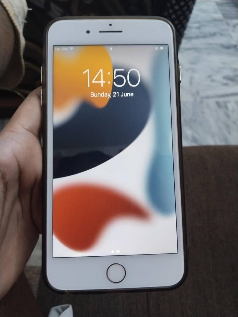 Apple iPhone 7 Plus 0