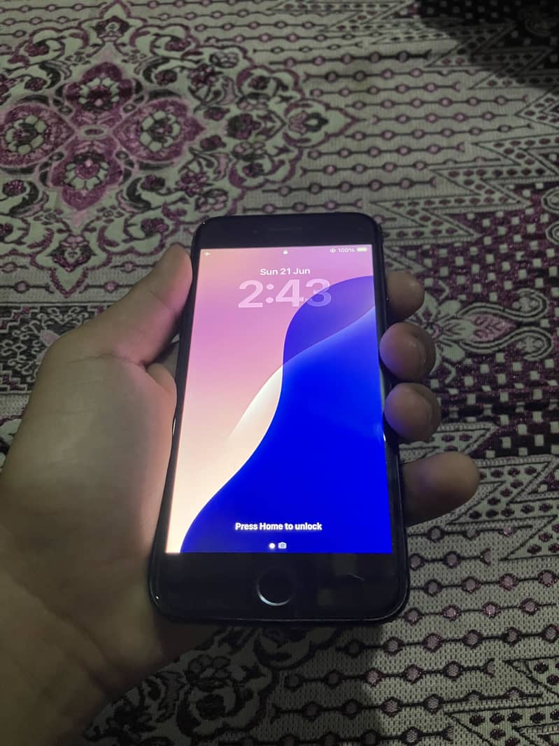 Apple iPhone SE 4