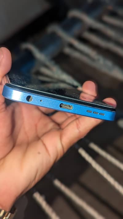 Infinix Hot 30 Play