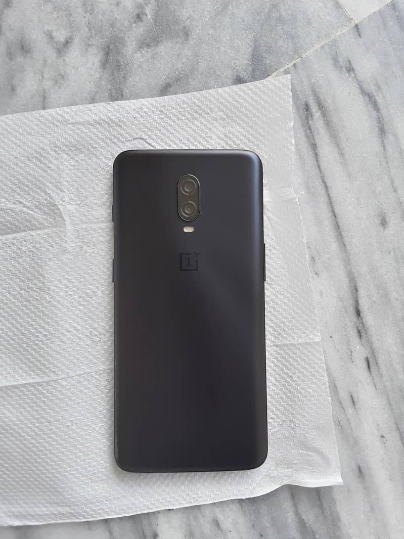 One Plus 6T 1