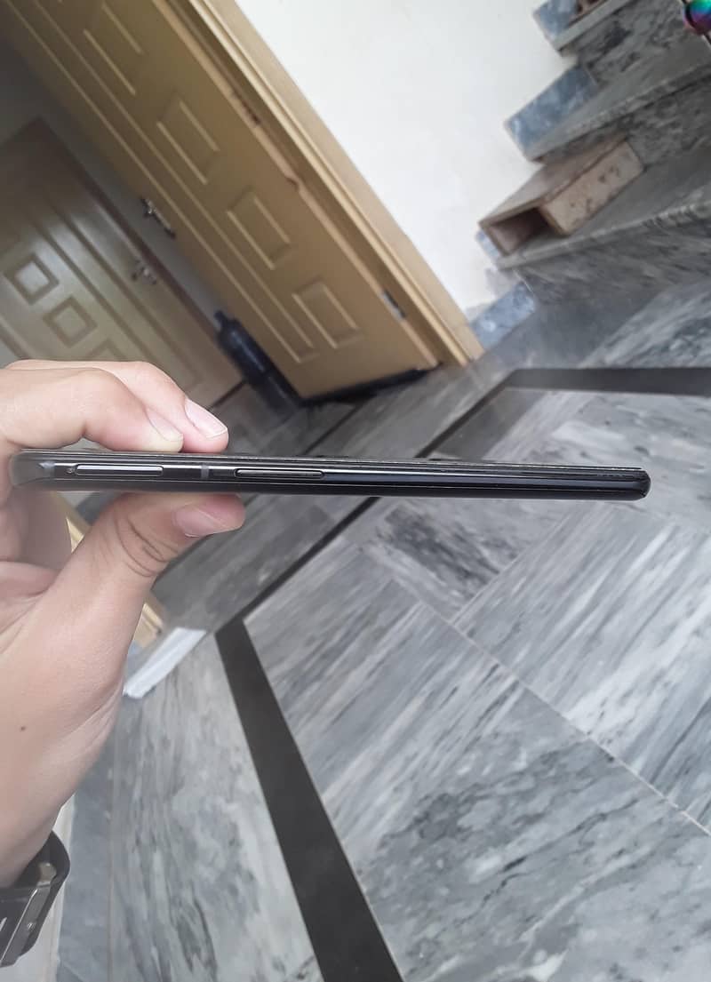 One Plus 6T 3