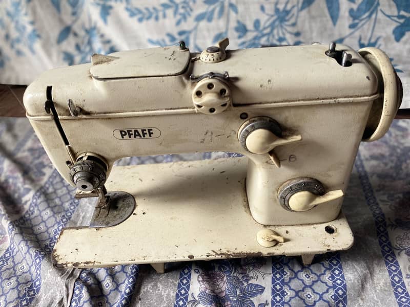 PFAFF sewing machine 2