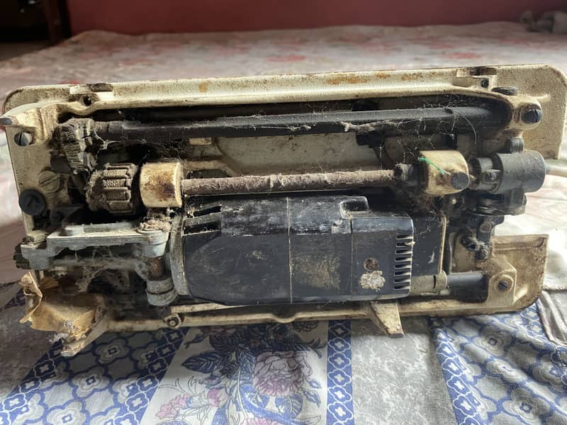 PFAFF sewing machine 4