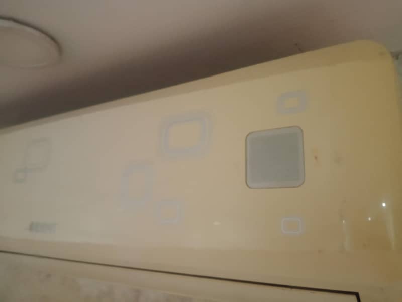 Orient AC 1