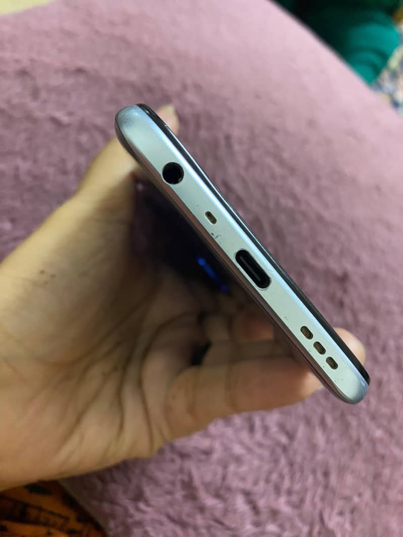 OPPO A54 4