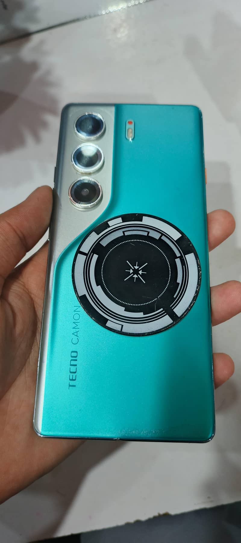 Tecno CAMON 40 Pro 1