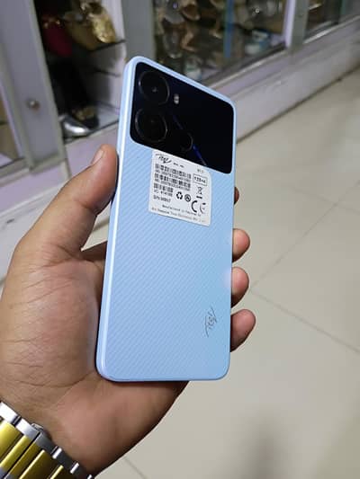 Itel P40