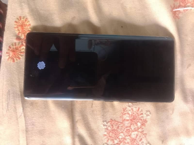 Infinix Note 40 Pro 4