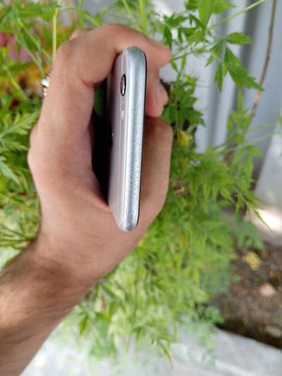 Apple iPhone 6