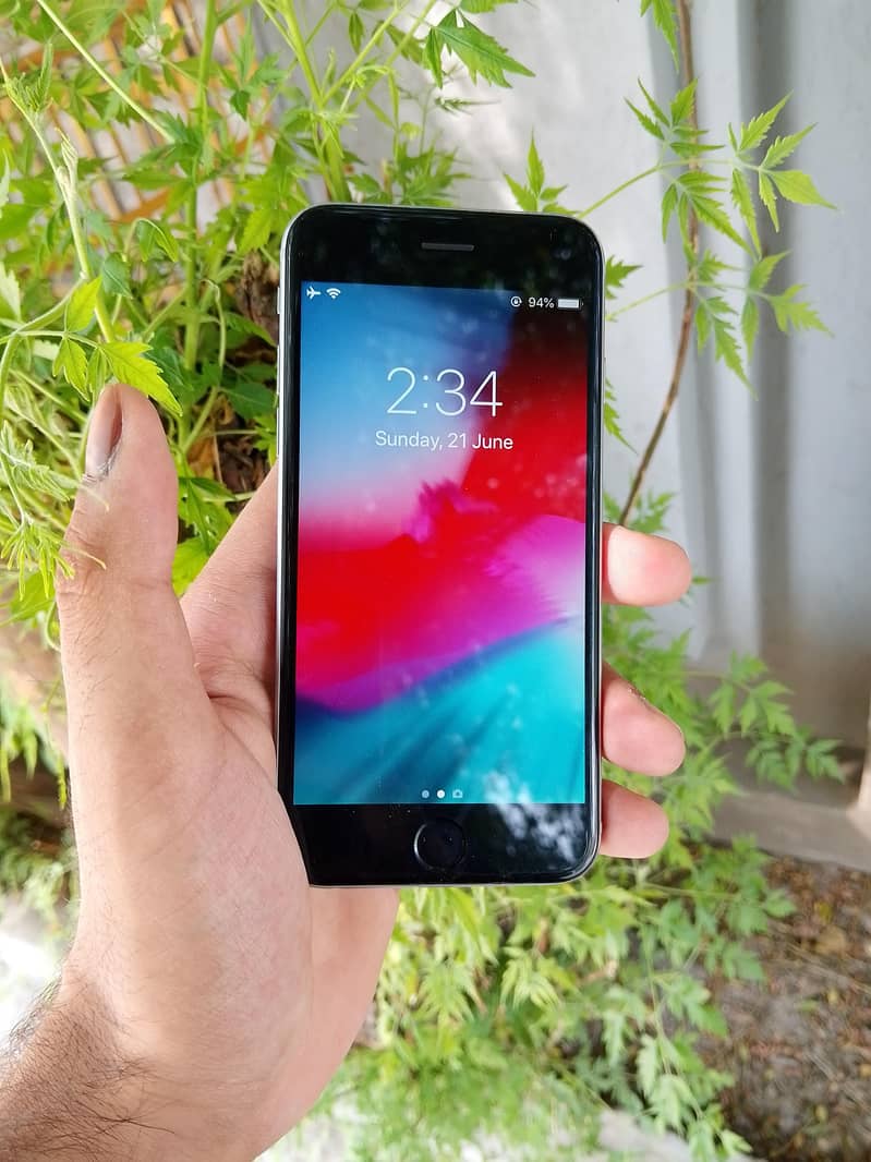 Apple iPhone 6 2