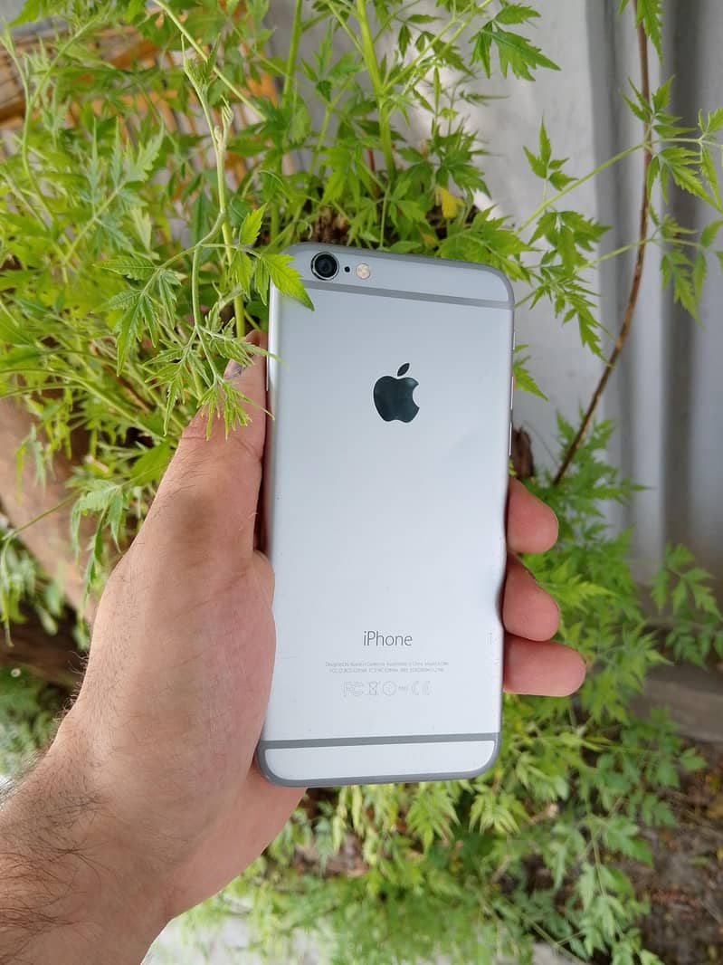 Apple iPhone 6 4