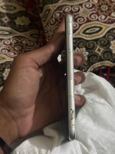 Apple iPhone XR