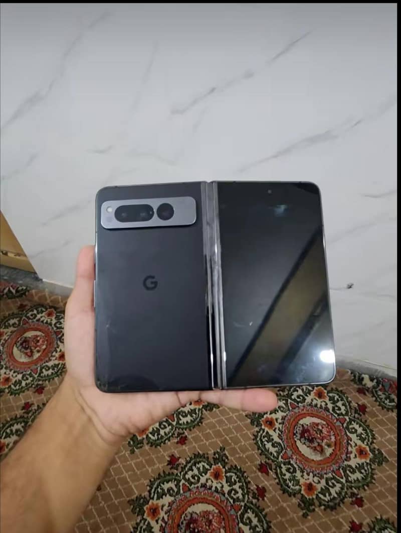 Google Pixel Fold 2