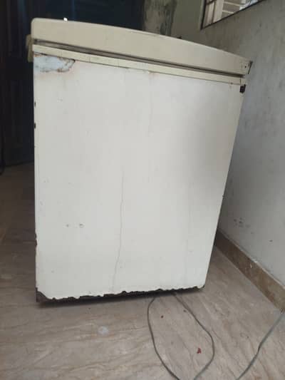 Waves Deep freezer Available for sale