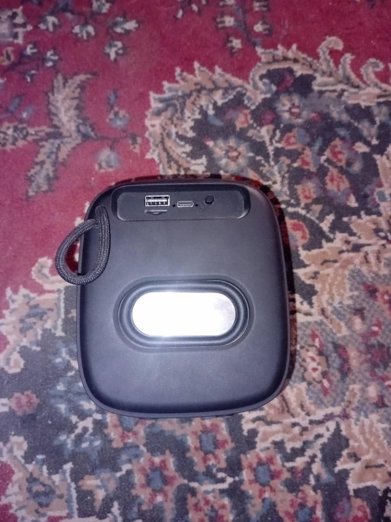 bluks bluetooth speaker 0