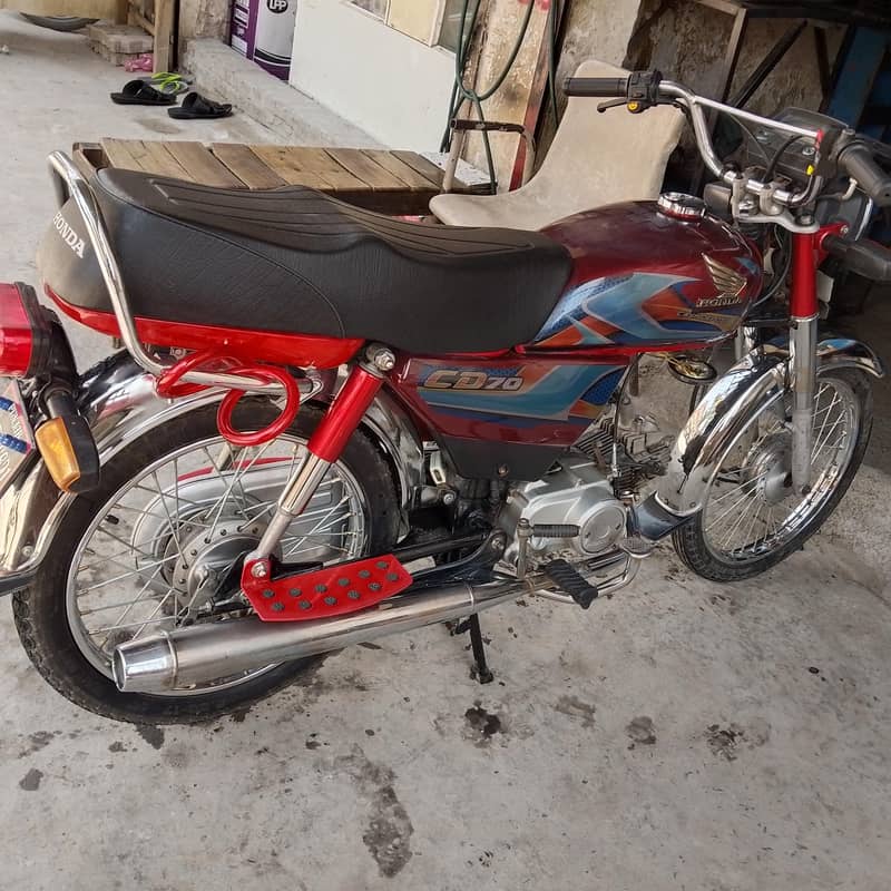 Hound CD70 0