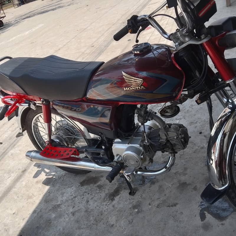 Hound CD70 9