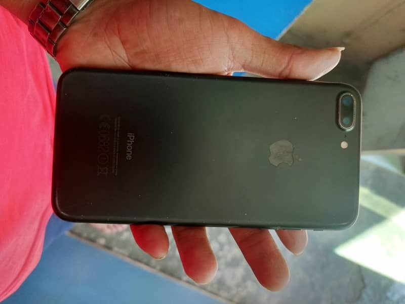 Apple iPhone 7 Plus 7