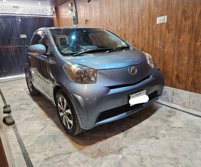 Toyota iQ full option car brand new condtion( clenest car in pakistan)