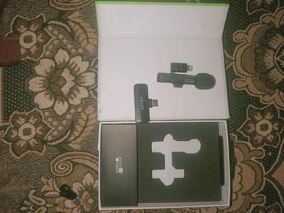 BLUKS wireless mic 