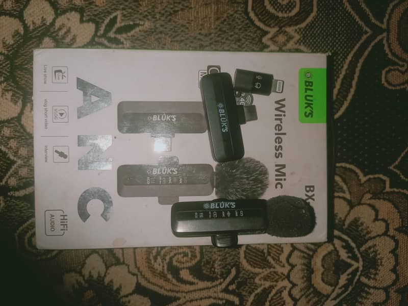 BLUKS wireless mic  2
