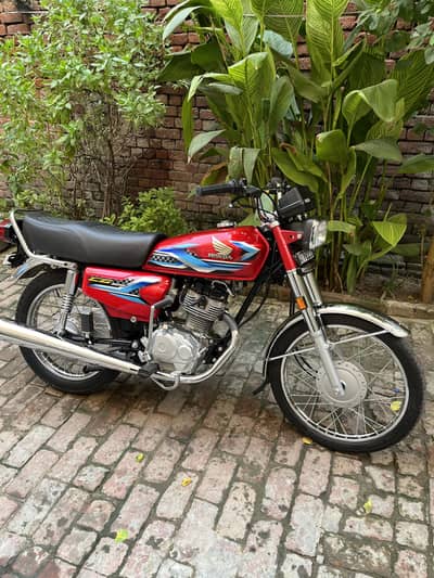 Honda 125 23/24 model