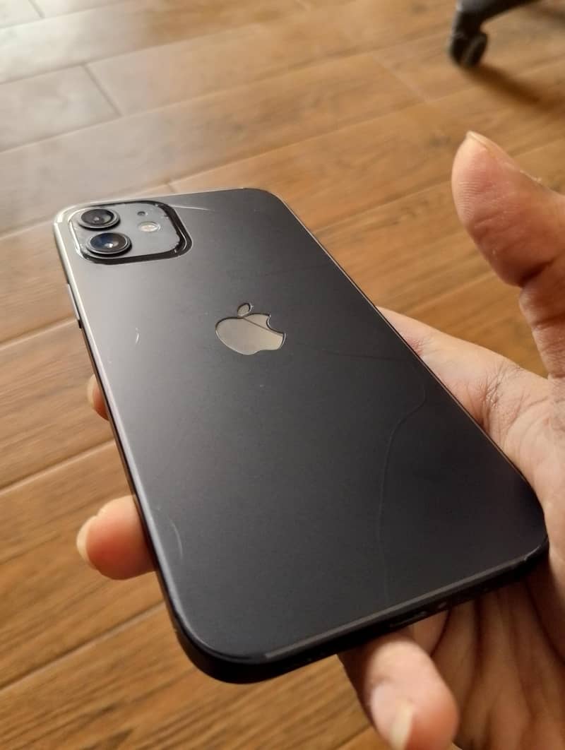Apple iPhone 12 2