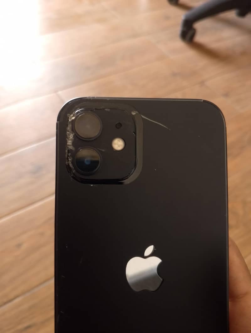Apple iPhone 12 3