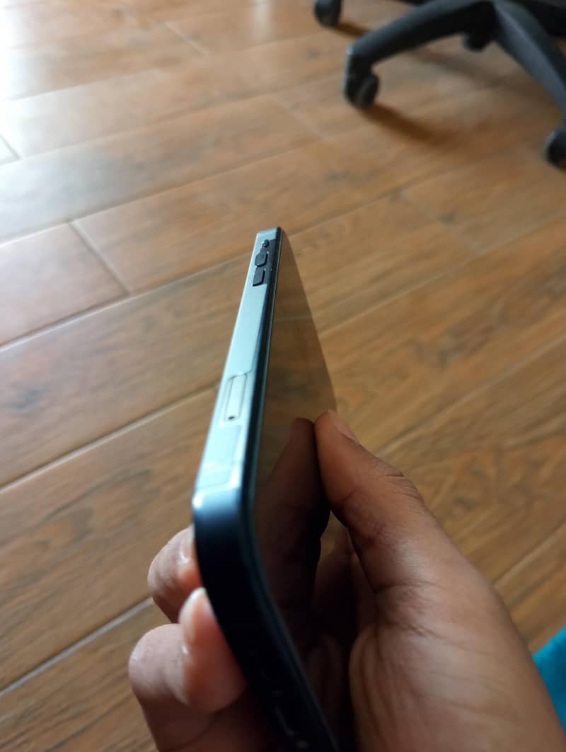 Apple iPhone 12 5