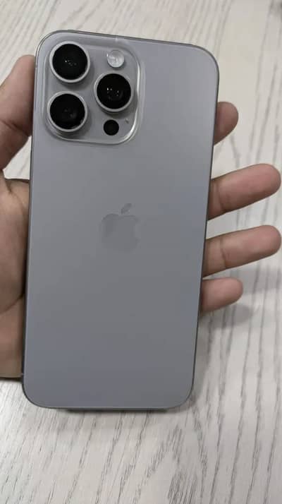 Apple iPhone 15 Pro Max jv