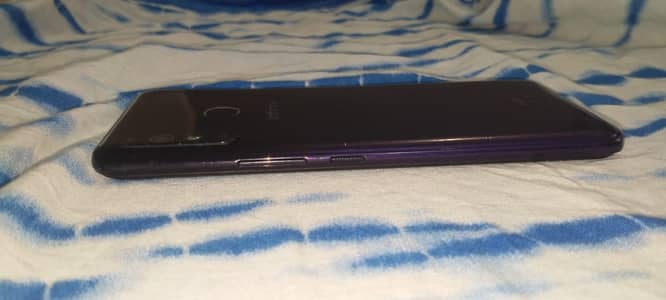 Infinix hot 8 3/gb 32 gb 03282359678