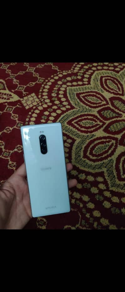 Sony Xperia 1 6/64 white color