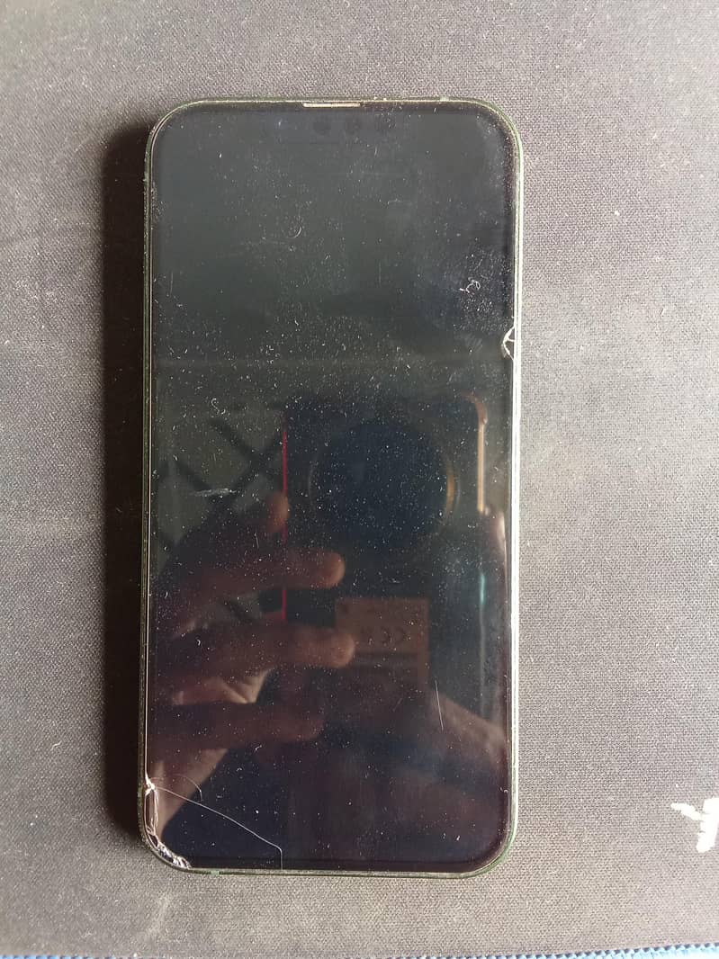 Apple iPhone 13 1