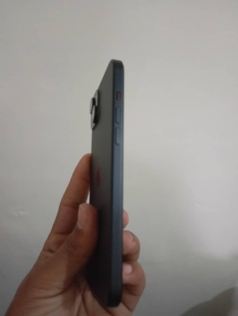 Apple iPhone 15 plus 1