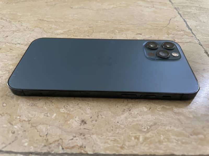 Apple iPhone 12 Pro 6