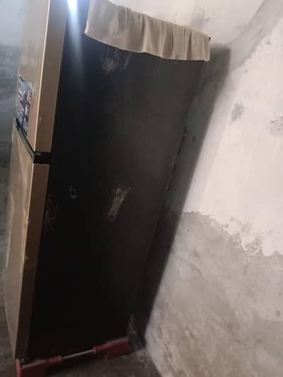 Dawlance e chrome series Refrigerator
