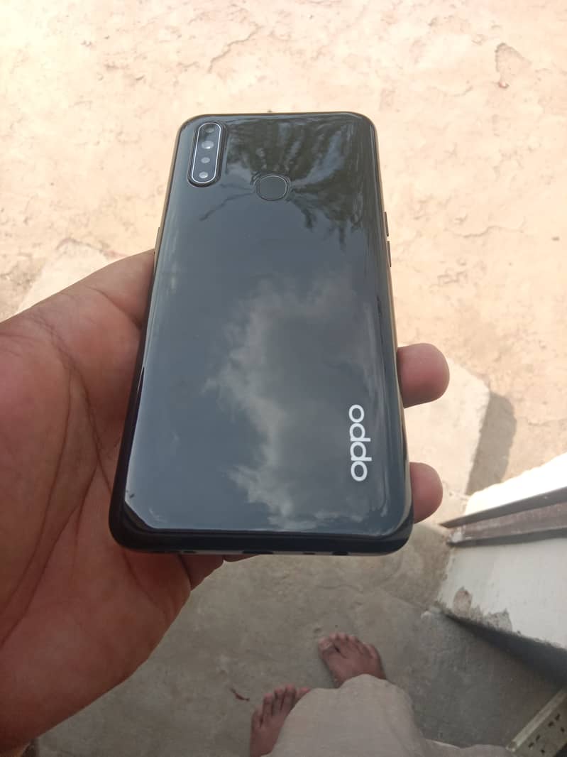 OPPO A31 0