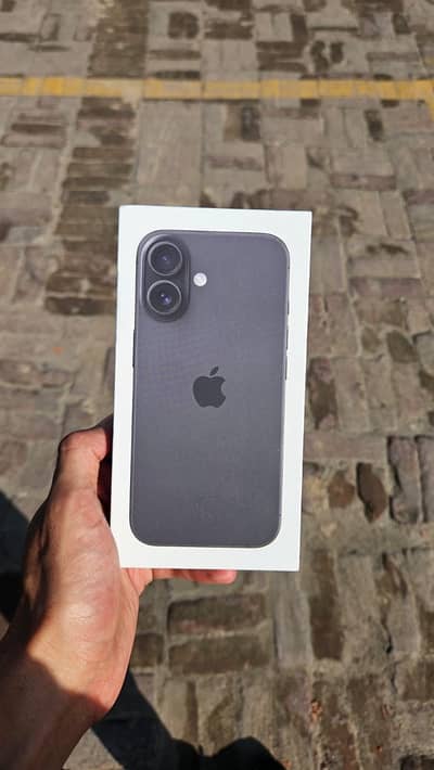 Apple iPhone 16