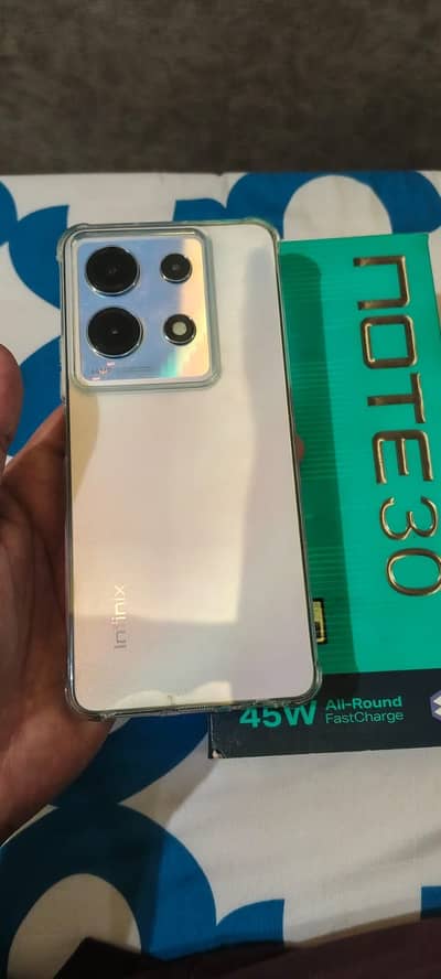 Infinix Note 30
