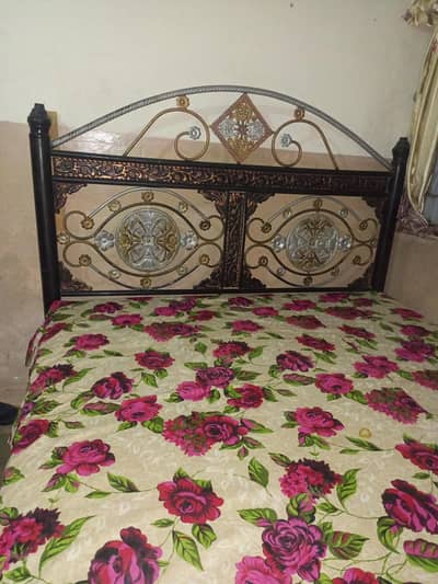 iron bed and fome 5 feet 6 inches